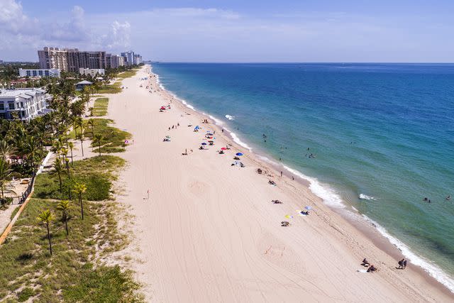 <p>Jeffrey Greenberg/Universal Images Group via Getty Images</p> Lauderdale-By-The-Sea beach