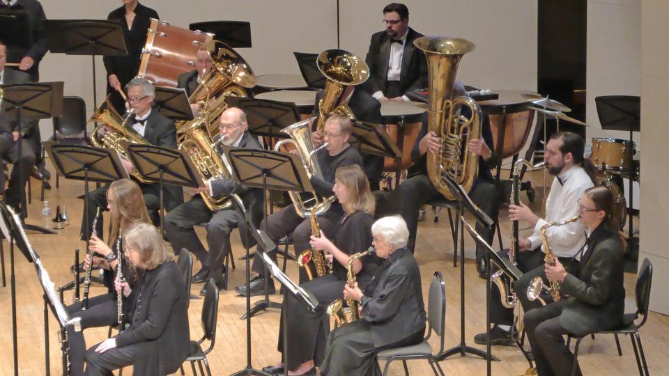 Oak Ridge Community Band members in the tuba, oboe, saxophone, baritone, and percussion sections perform in this 2019 concert.
