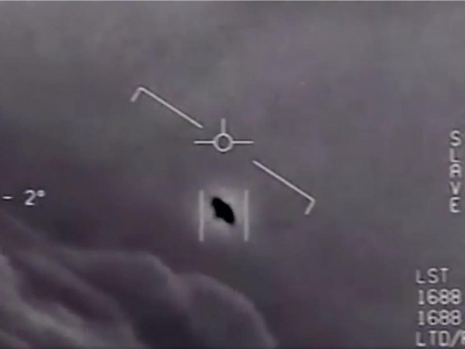 Ein Video zeigt ein UFO, dass 2004 in der Nähe von San Diego gefilmt wurde. 