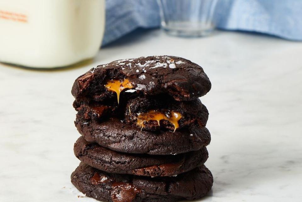 chocolate caramel cookies