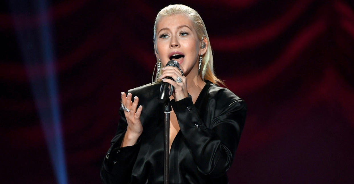 Bei den American Music Awards zeigte sich Christina Aguilera ungewohnt natürlich. (Bild: Getty Images)