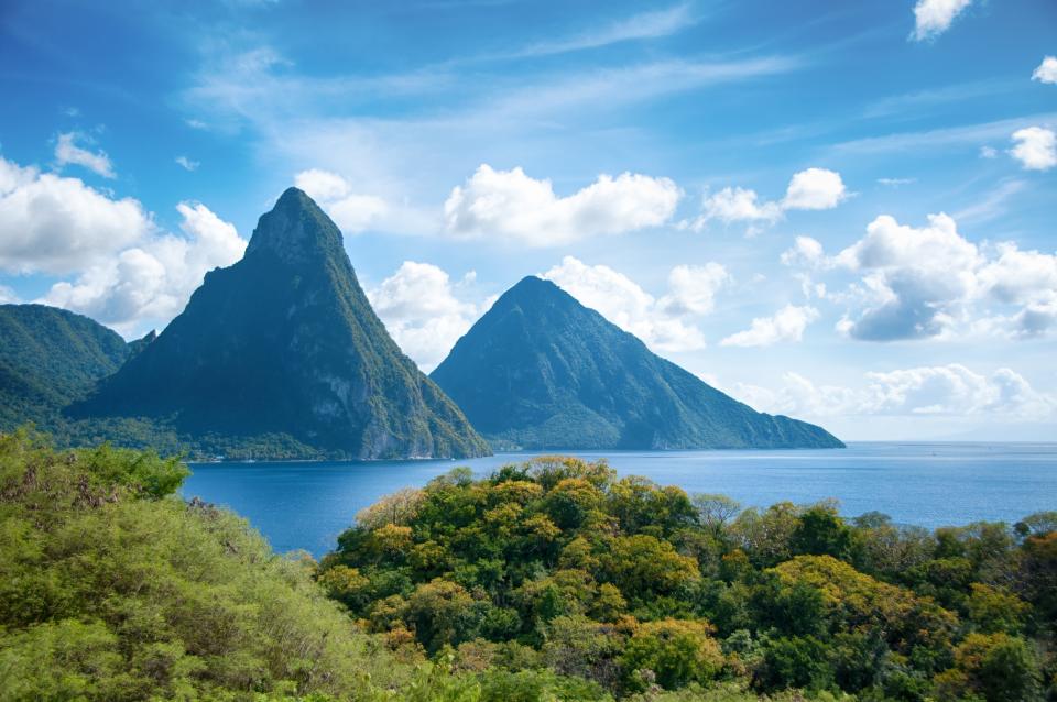 St Lucia's famous Piton peaks - XtravaganT - Fotolia