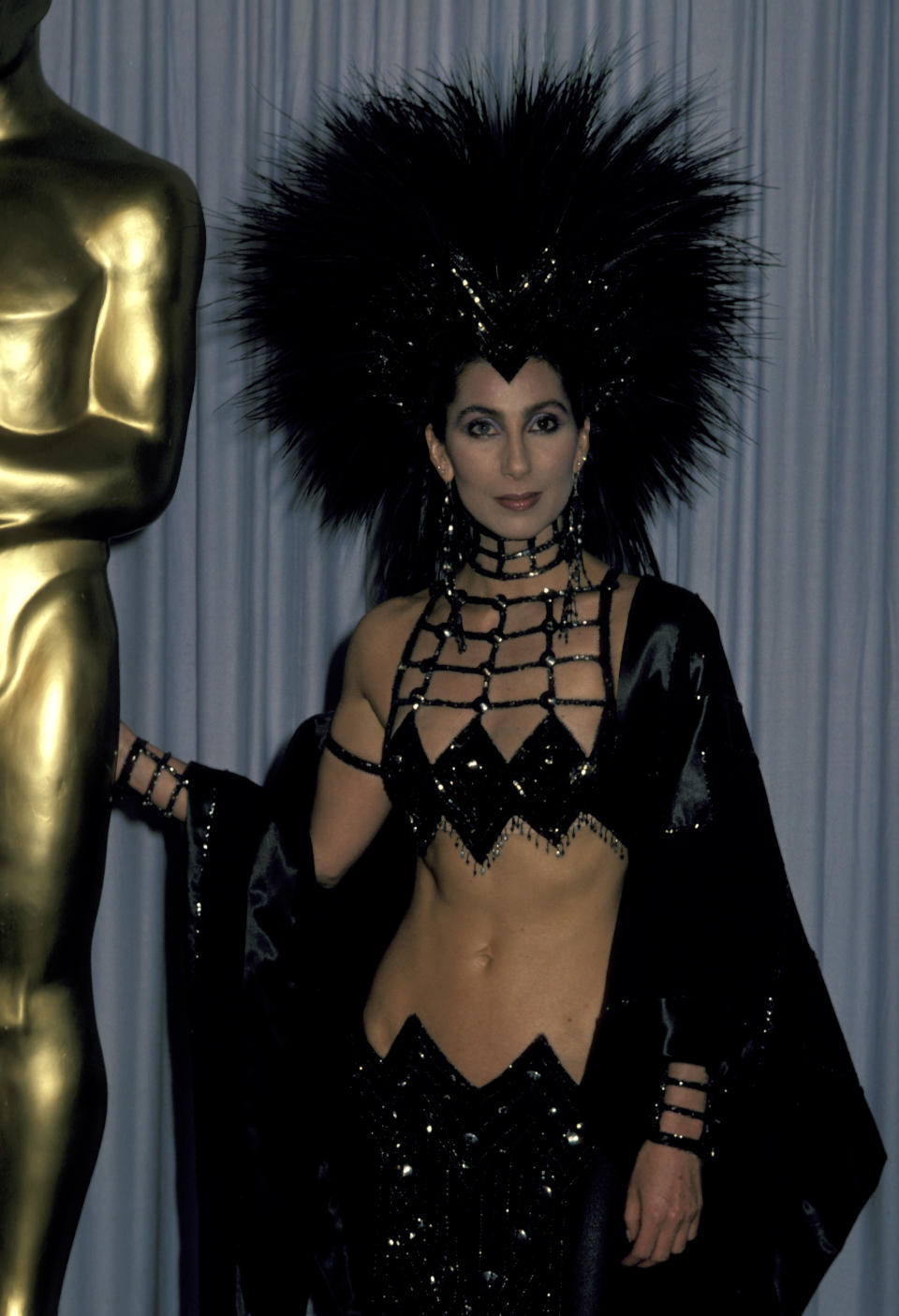 Cher pictured at the 1986 Oscars. [Photo: Getty]