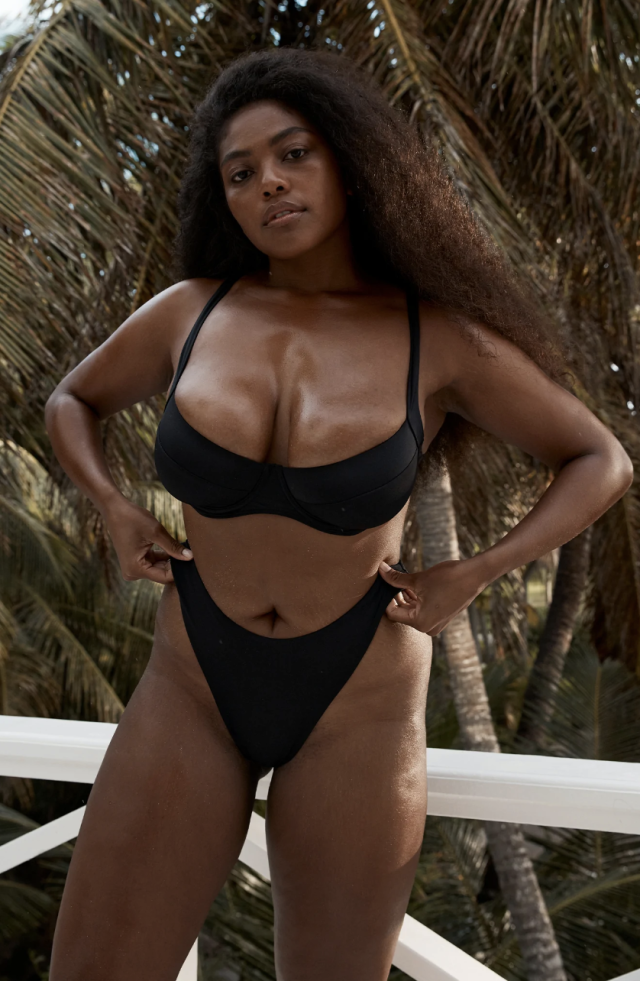 I Wear a 34DD—These Swimsuits for Large Chests Offer the Best Support