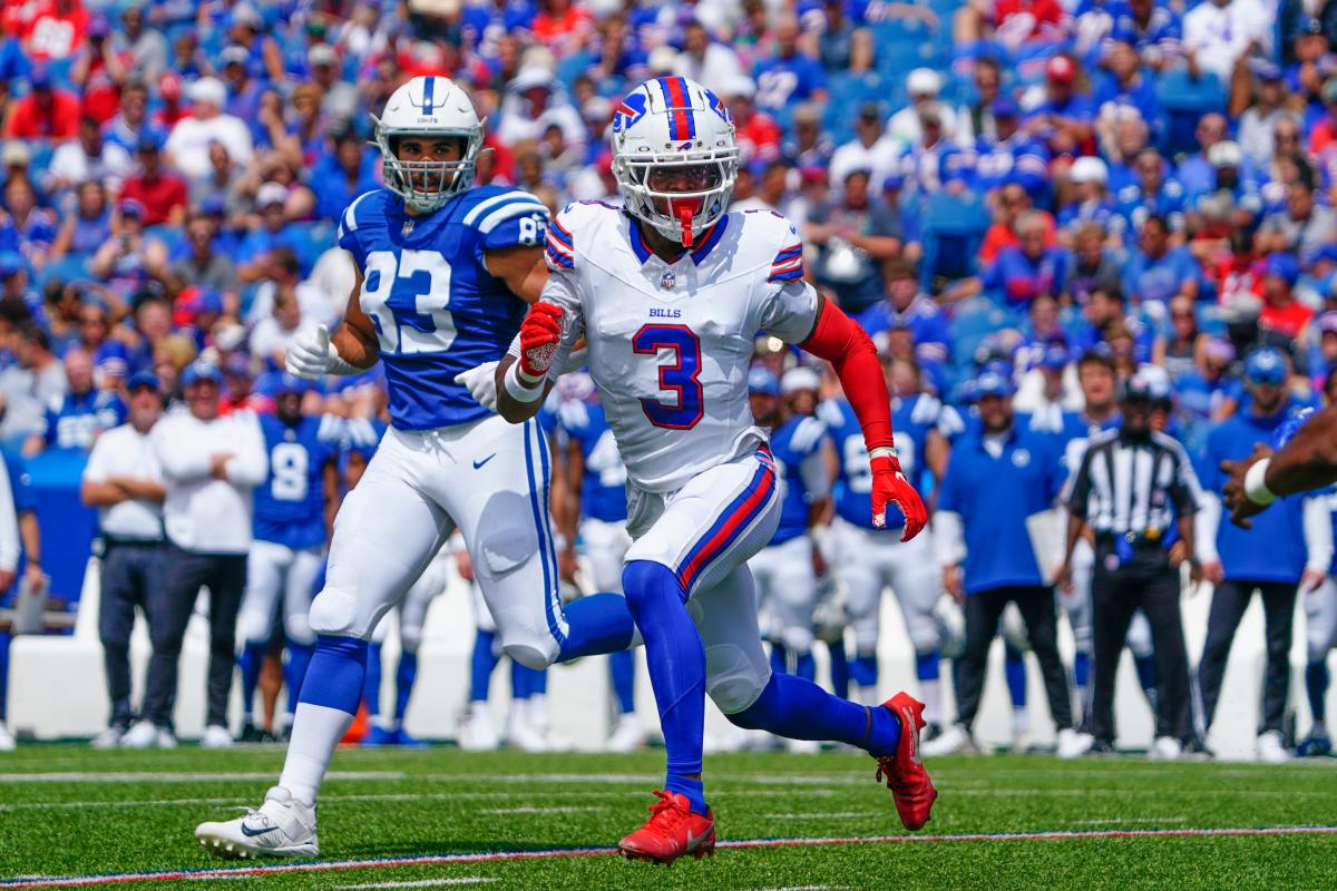 Damar Hamlin returns to Bills: Latest updates as safety plays