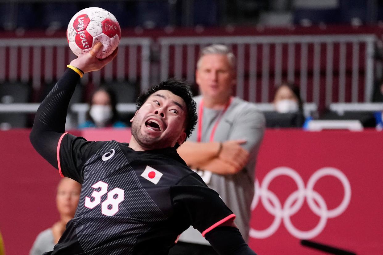 APTOPIX Tokyo Olympics Handball (Copyright 2021 The Associated Press. All rights reserved)