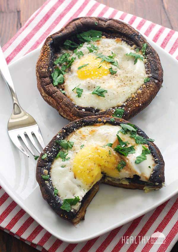 Baked Eggs in Portobello Mushrooms