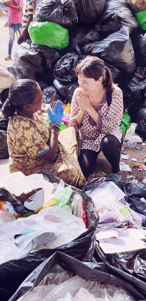 Local actress-host and activist Eunice Olsen met with waste pickers in Bengaluru, India. (PHOTO: The Body Shop)