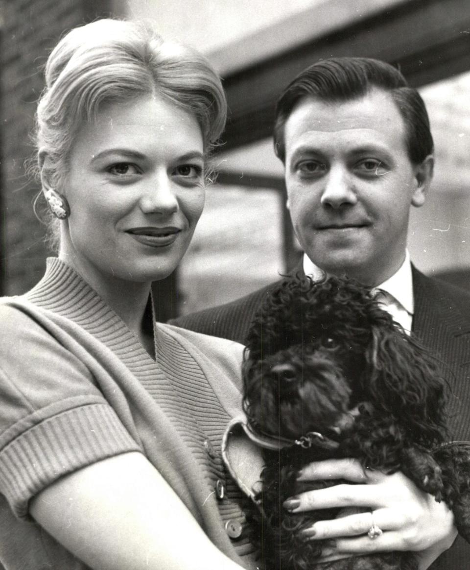 Alwyn with his fiancée, the actress Mary Law: they were married in 1960 - Shutterstock