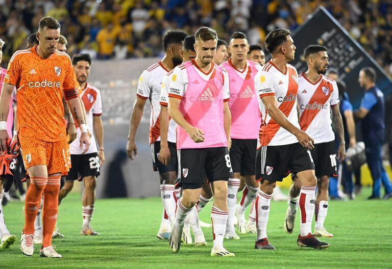 Se va River de Arroyito, luego de otra muestra de su nueva y deslucida versión; Rosario Central lo superó por 3-1 en la fecha 13 de la Copa de la Liga Profesional.