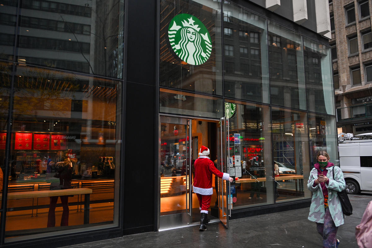 Is Starbucks open on Christmas? Here's what to know about 2022 hours