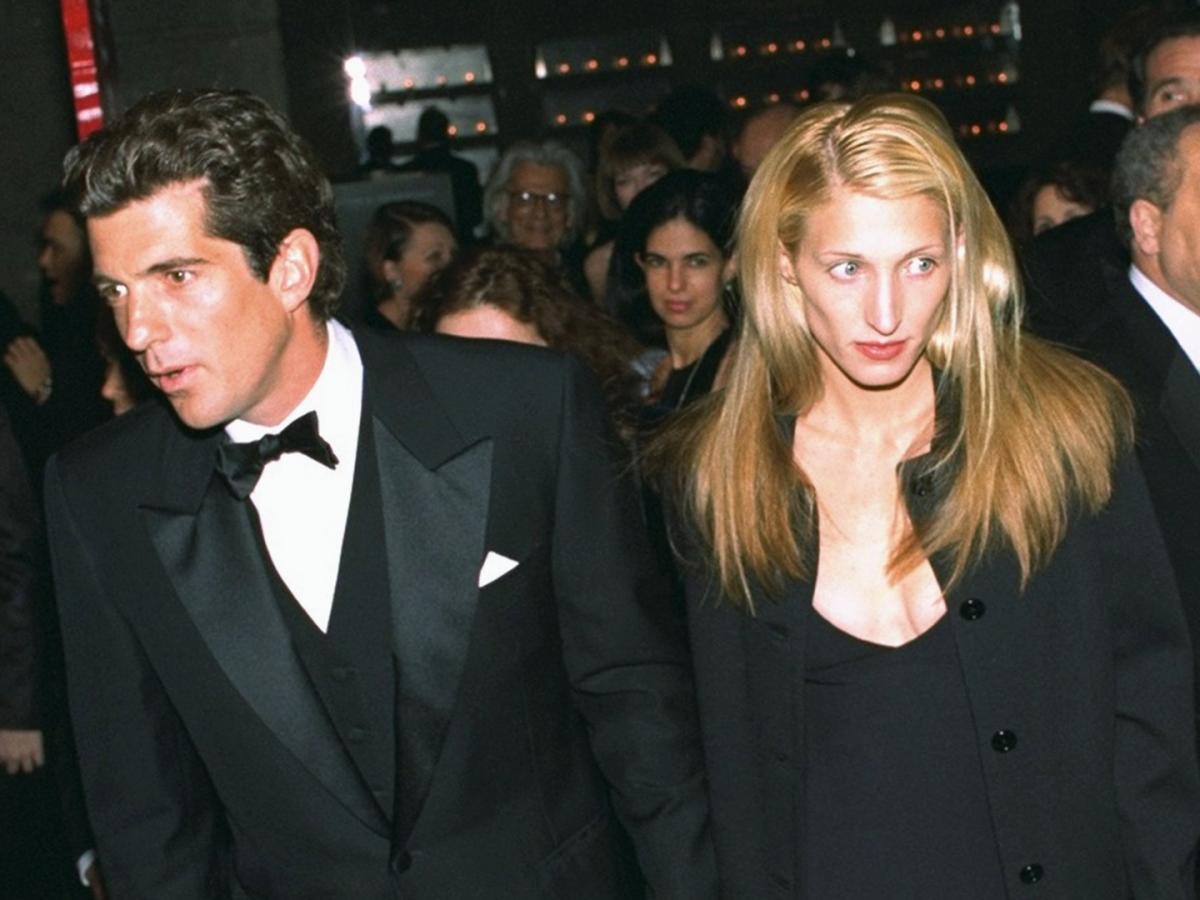 JFK Jr’s Wife Carolyn Bessette Reportedly Had a Premonition Weeks ...