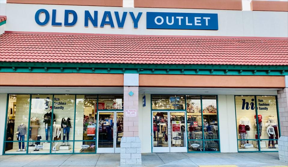 A new Old Navy outlet store will open Saturday in St. Augustine.