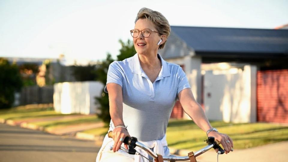 Annette Bening as Joy Delaney in “Apples Never Fall” (Peacock)