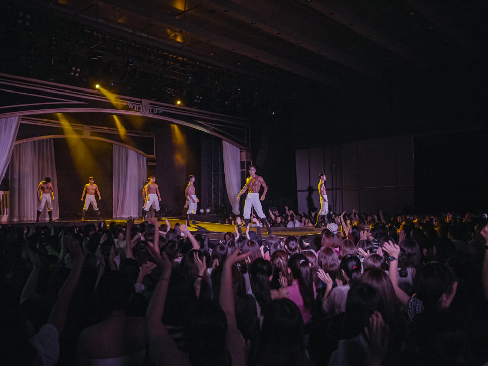 韓國爆紅音樂劇《WILD WILD HONG KONG Tour》殺到香港 以藝術性和感性的表演來滿足女性幻想 