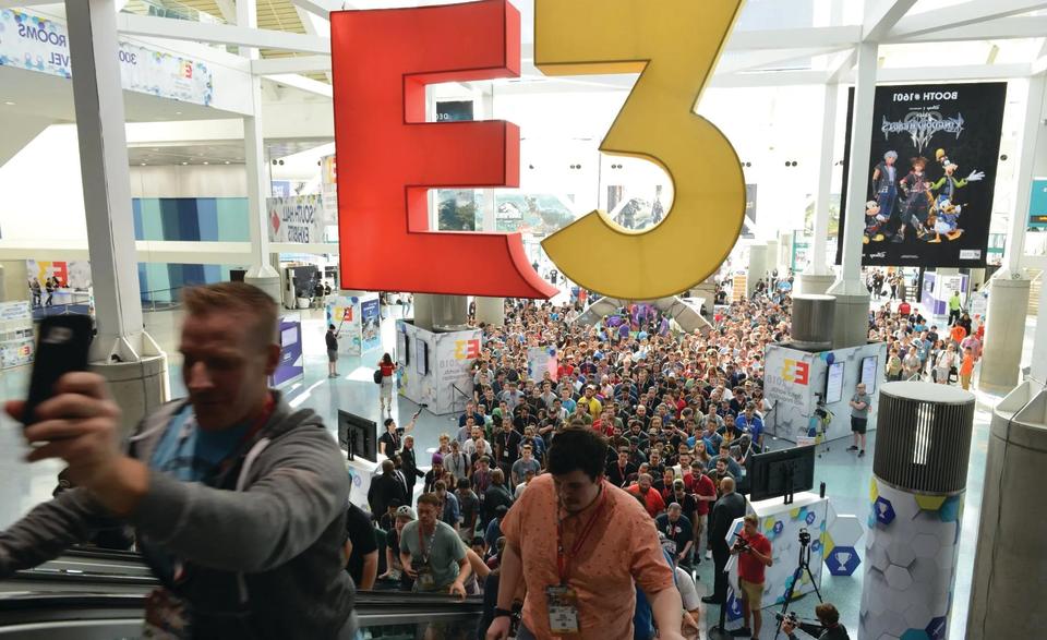 A photo of a crowd of people at E3.