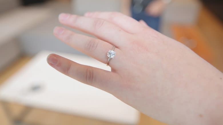 'Did she say yes?' Torontonians wonder at massive balcony marriage proposal