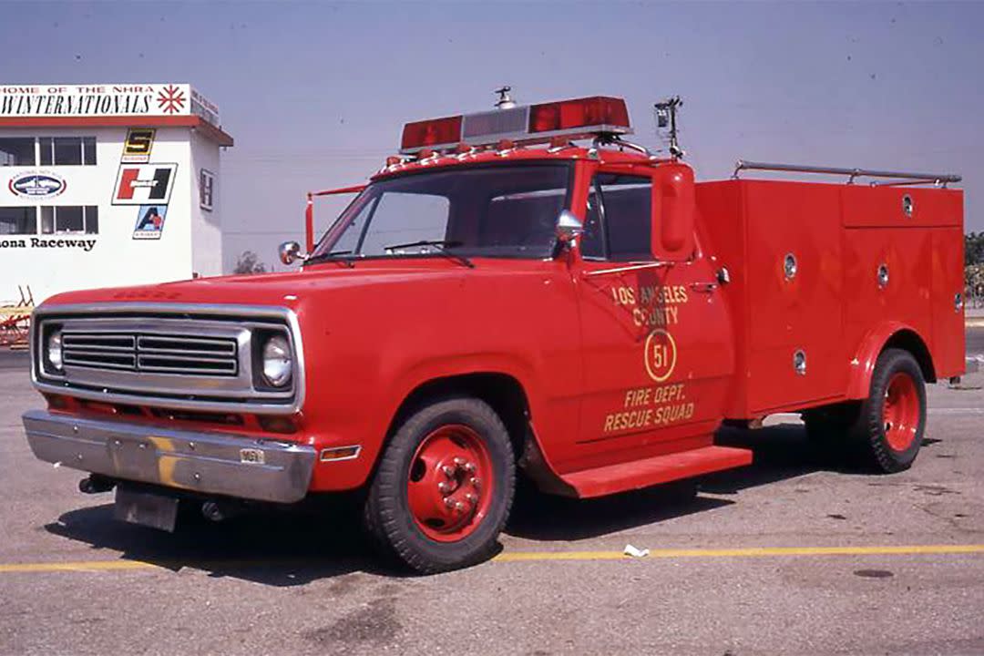 1972 Dodge D-300