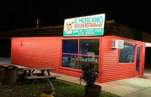 El Mexicano Restaurant in Peoria serves burritos, tortas and more.