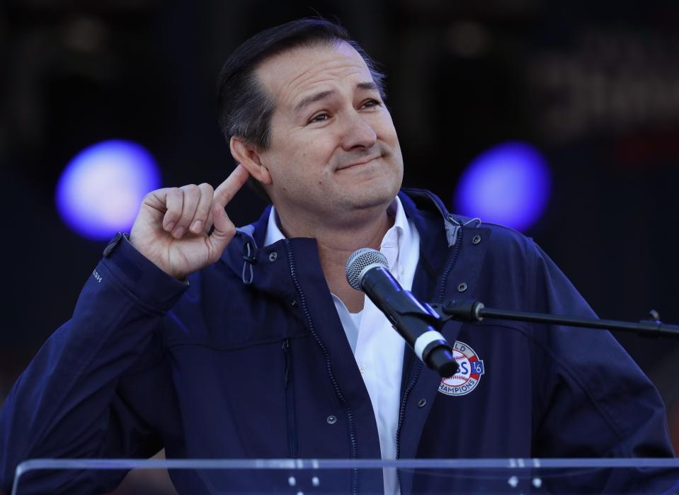 Cubs owner Tom Ricketts says he wants to find closure with Steve Bartman. (Getty Images)