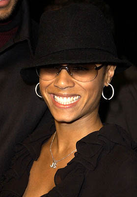 Jada Pinkett Smith at the Beverly Hills premiere of Columbia's Black Hawk Down