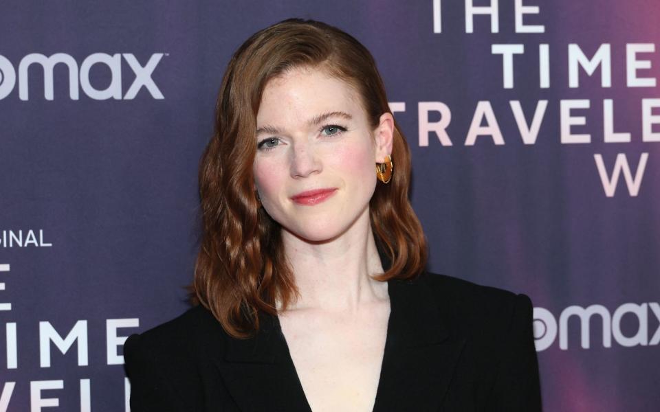 Seit rund einem Jahr ist Rose Leslie Mutter. Mit ihrem Sohn genießt sie jede Minute - auch ohne Bilder und Videos. (Bild: Dia Dipasupil / Getty Images)