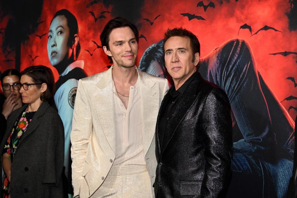 尼可拉斯霍特（左）與尼可拉斯凱吉（右）出席《吸血鬼特助：雷菲爾》紐約首映。（UIP提供）