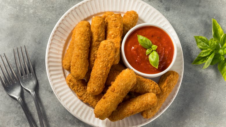 plate of fried mozzarella sticks