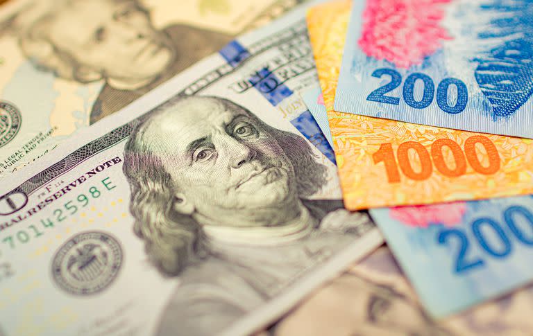 Dólar hoy, dólar blue hoy: a cuánto cotiza este martes 4 de abril