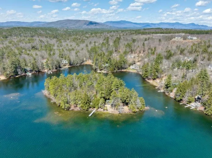 Hermit Island is situated in the middle of Lake Winnipesaukee in New Hampshire.