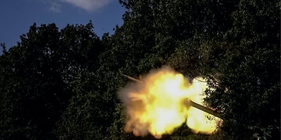 The Ukrainian military fires from the M109 self-propelled howitzer at the Russian troops