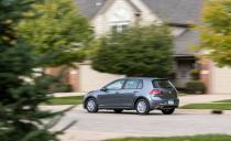 <p>Those factors helped the Golf achieve its highest fuel-economy ratings of any gasoline-powered Golf yet, with an EPA-estimated 32 mpg combined for the 2019 models (automatic or manual) compared to 28 mpg for the automatic-equipped 2018 Golf and 29 mpg for the 2018 manual.</p>