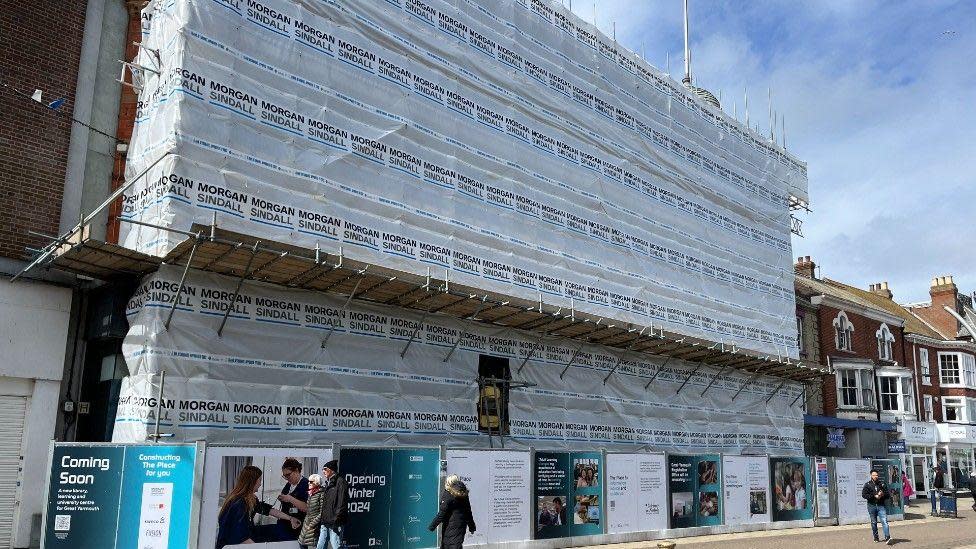 Outside of the former Palmers store in Great Yarmouth town centre 