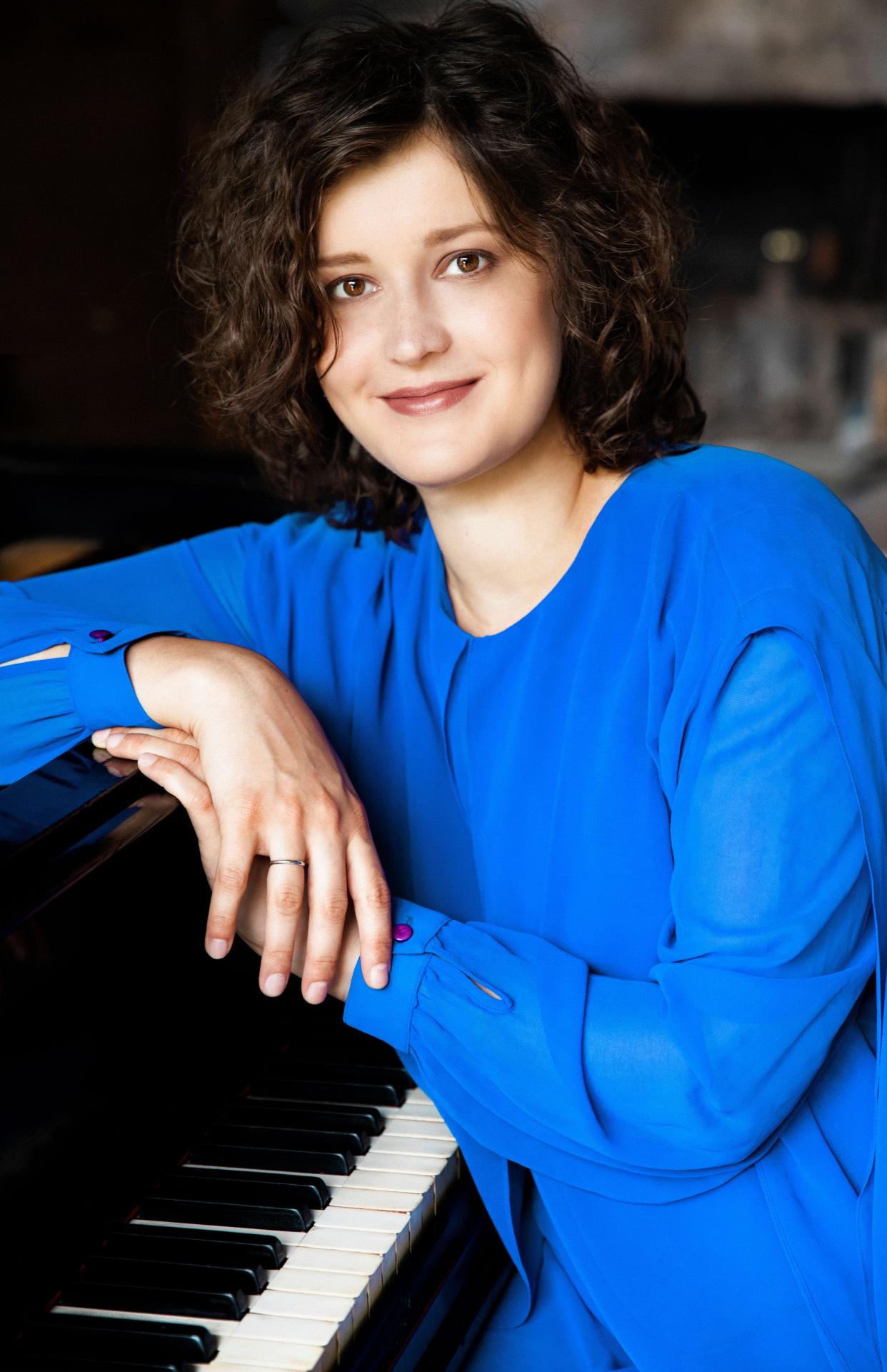 Enjoy a top-notch concert played by award-winning pianist Anna Geniushene at The Society of the Four Arts this coming Wednesday.