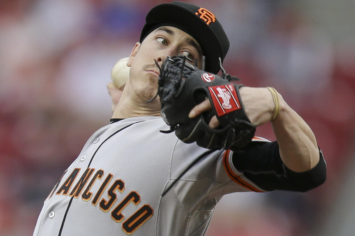 Father knows best with Lincecum, Sports