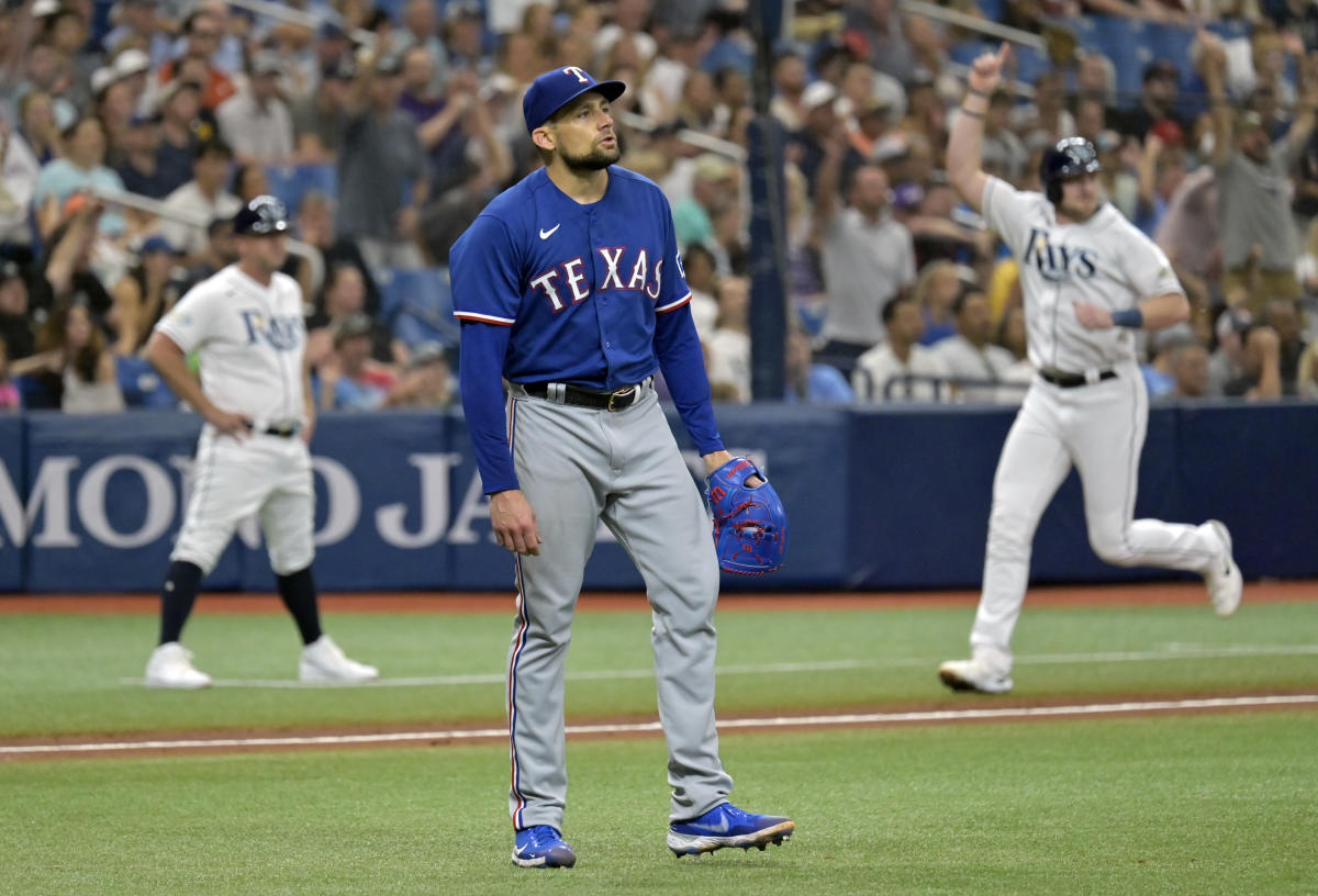 Eovaldi's 9th win leads Rangers to 8-4 victory