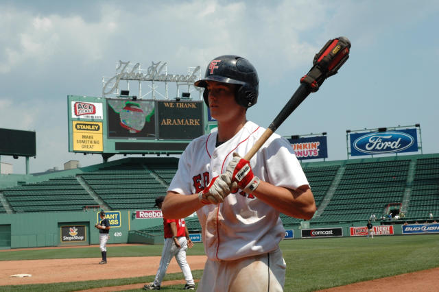 Giants rookie Mike Yastrzemski homers with Hall of Famer grandfather  watching at Fenway Park