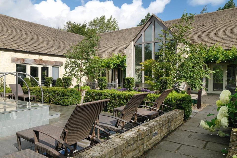     (Calcot Manor)