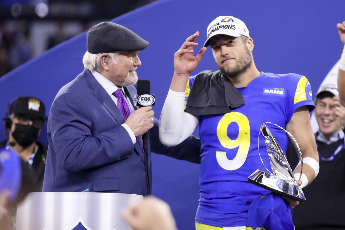 Detroit Lions Matt Stafford Jersey & Hat Combo