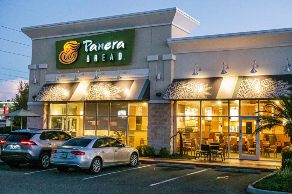 The outside of a Panera bread.