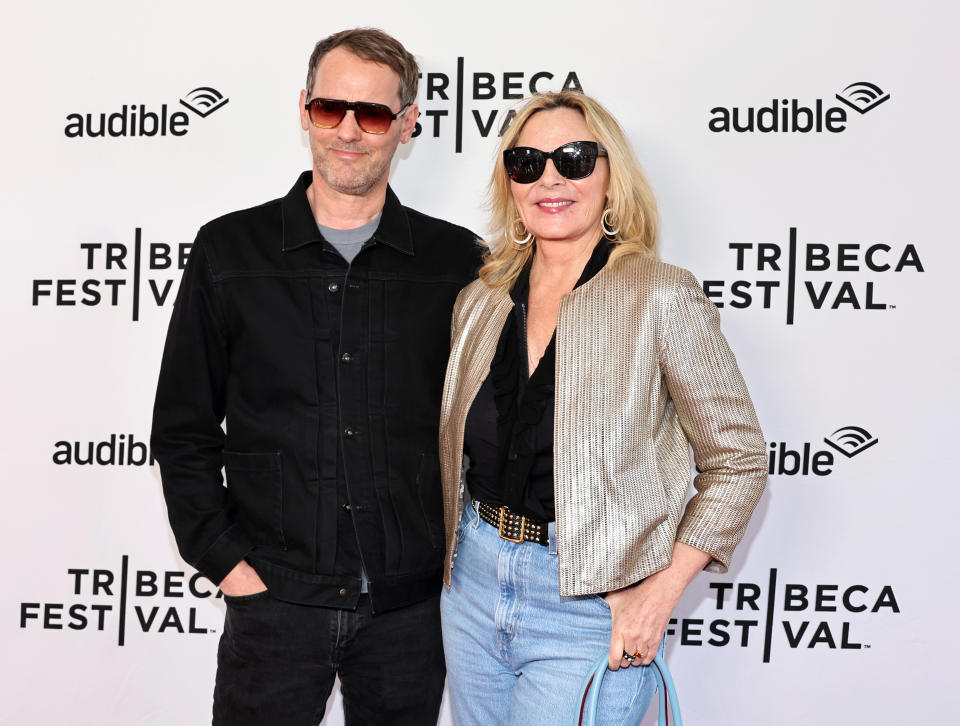 NEW YORK, NEW YORK - JUNE 14: Russell Thomas and Kim Cattrall attend "Modern Love With Kim Cattrall" premiere during the 2023 Tribeca Festival at SVA Theatre on June 14, 2023 in New York City. (Photo by Jamie McCarthy/Getty Images for Tribeca Festival)