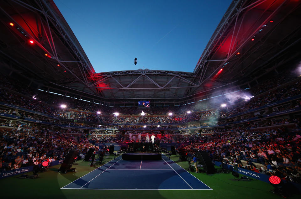 <p>Shania Twain performs during the opening ceremony on Day One during the 2017 US Open at the USTA Billie Jean King National Tennis Center on August 28, 2017 in the Queens borough of New York City. (Photo by Mike Stobe/Getty Images for USTA) </p>