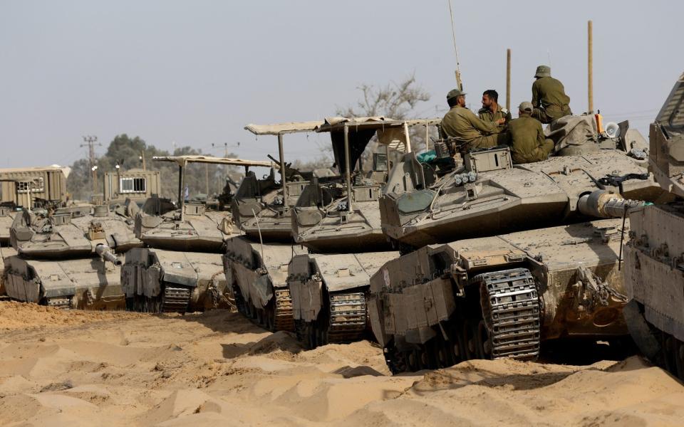 Israeli soldiers near the Gaza border