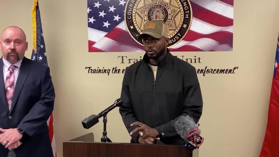 <div>Reginald Robertson asks for the public's help in finding his fiancée Tiffany Foster following her disappearance in March 2021.</div> <strong>(FOX 5)</strong>