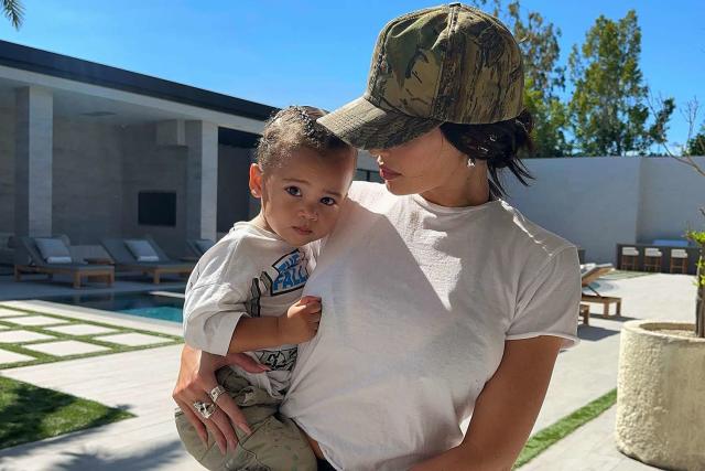 Kylie Jenner shares sweet pic of Stormi posing in front of her