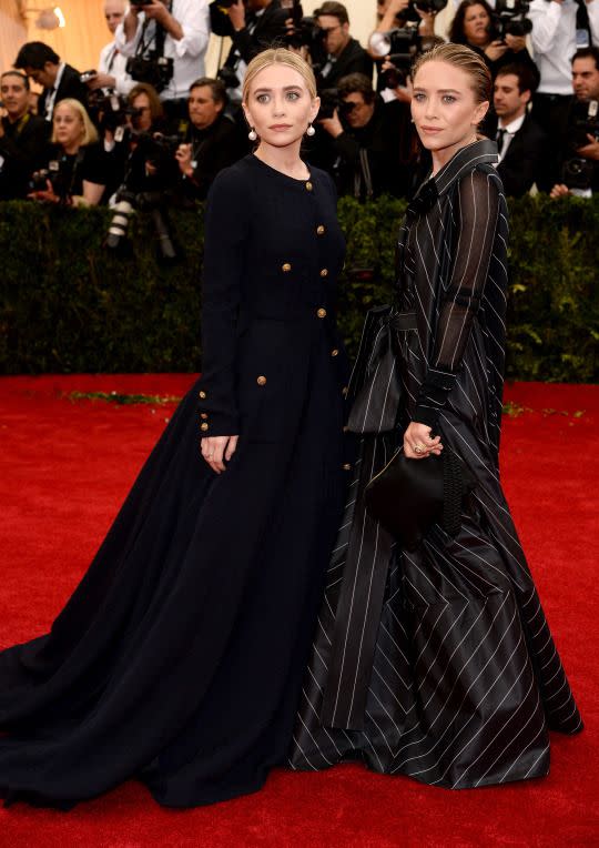 <p>The Olsen twins were sensational in their voluminous vintage gowns. (Photo: Getty Images) </p>