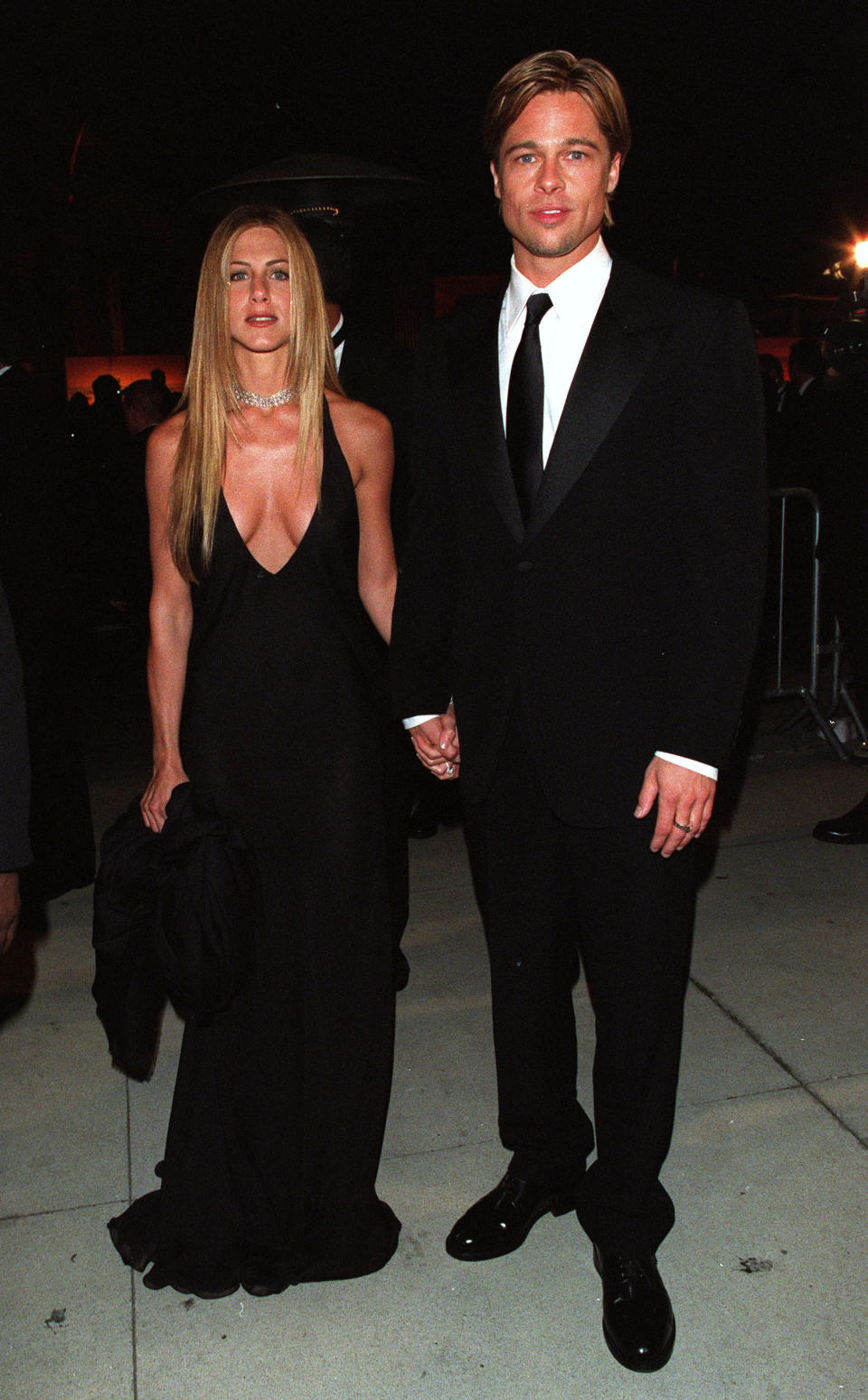 Jennifer Aniston and Brad Pitt at the Vanity Fair Party held at Morton's for the 72nd Annual Academy Awards. 3-26-00  Hollywood, CA  Photo: Evan Agostini/Getty Images
