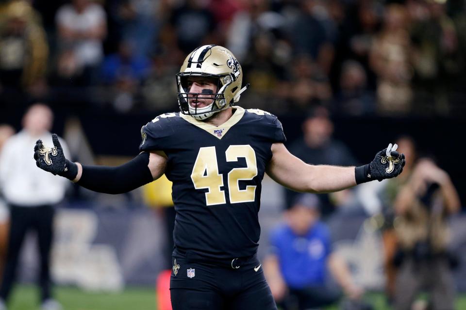 Saints fullback Zach Line reacts between plays in the first half against the Atlanta Falcons in New Orleans, Nov. 10, 2019.