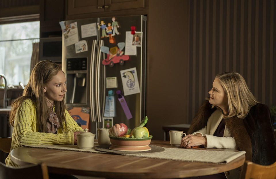 "FARGO" -- "Trials and Tribulation" -- Year 5, Episode 2 Pictured (L-R): Juno Temple as Dorothy “Dot” Lyon, Jennifer Jason Leigh as Lorraine Lyon.