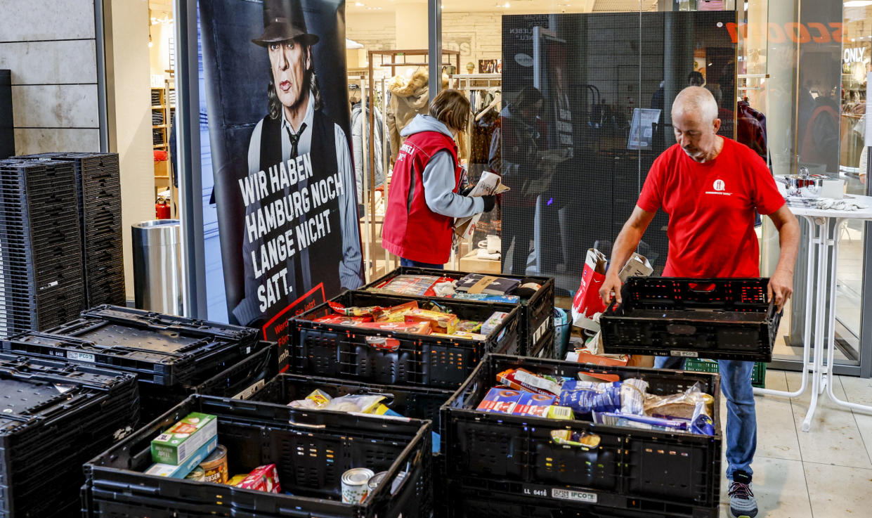 Viele Organisationen wie die Hamburger Tafel sind auf Spenden angewiesen. - Copyright: Picture Alliance